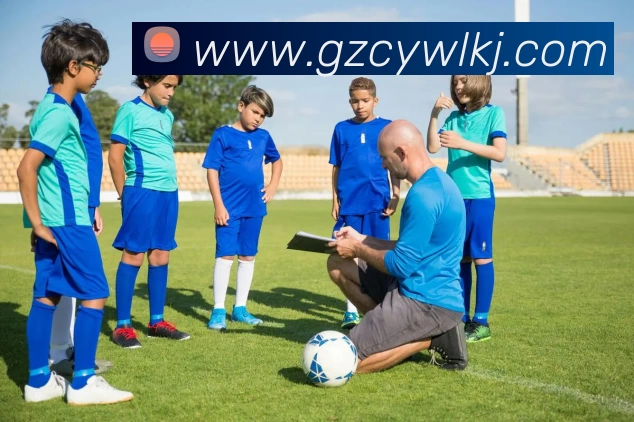 爆冷！开拓者击败马刺，杨瀚森亮眼，克林根24分创纪录，榜眼低迷